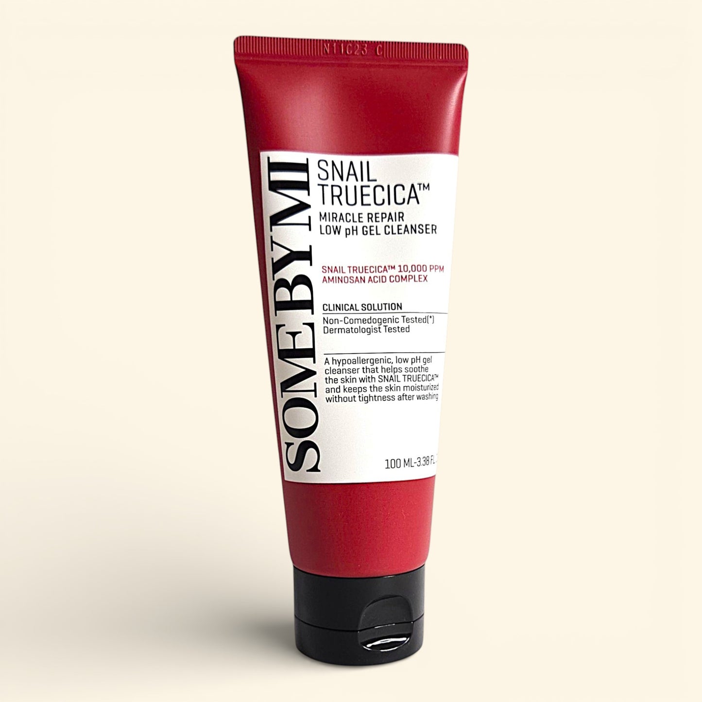 Der beruhigende Some By Mi Snail Truecica Cleanser für eine strahlende Hautpflege-Routine – entdecke dieses hochwertige K-Beauty Highlight in der Korea Erlebnisbox von Oversea Crate.